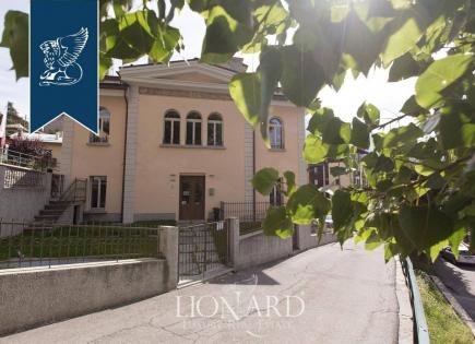 Villa in Sondrio, Italy (price on request)