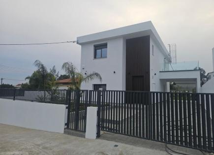 House for 5 000 euro per month in Parekklisia, Cyprus