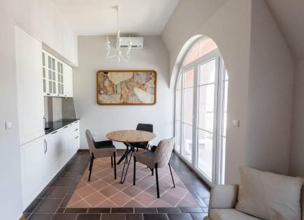 Penthouse for 235 000 euro in Tivat, Montenegro