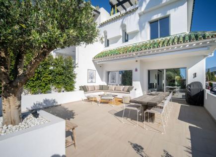 House for 1 690 000 euro on Costa del Sol, Spain