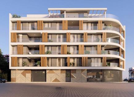 Apartment for 300 000 euro in Larnaca, Cyprus