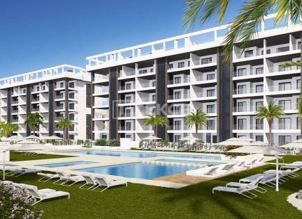 Penthouse for 540 000 euro in Torrevieja, Spain