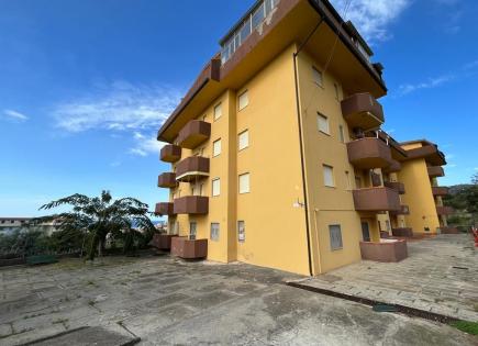 Flat for 18 000 euro in Scalea, Italy