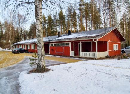 Casa adosada para 9 500 euro en Kitee, Finlandia