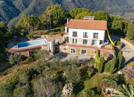 Villa for 2 500 000 euro in Dolceacqua, Italy