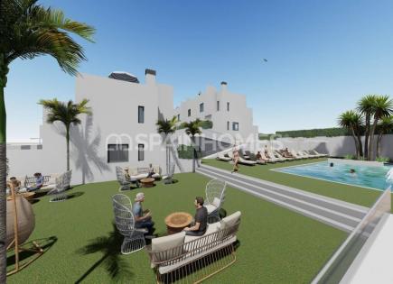 Townhouse for 235 000 euro in Cox, Spain