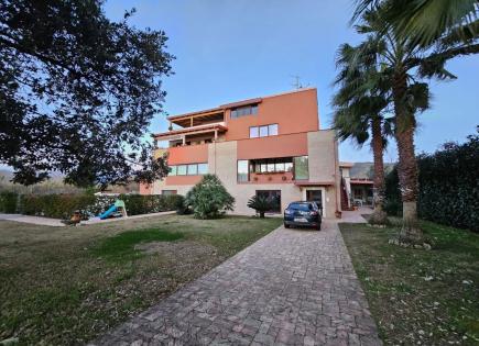 Flat for 229 000 euro in Grisolia, Italy