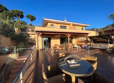 Haus für 650 000 euro in Costa del Maresme, Spanien