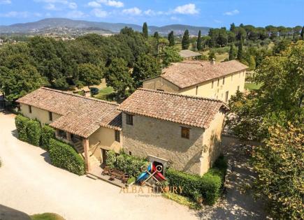 Villa for 2 400 000 euro in Perugia, Italy