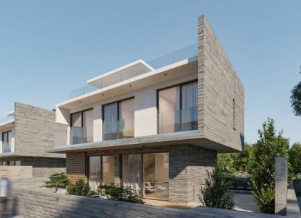 House for 735 000 euro in Paphos, Cyprus