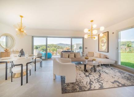 Villa per 1 161 000 euro a Antibes, Francia