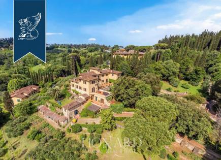 Villa in Florence, Italy (price on request)