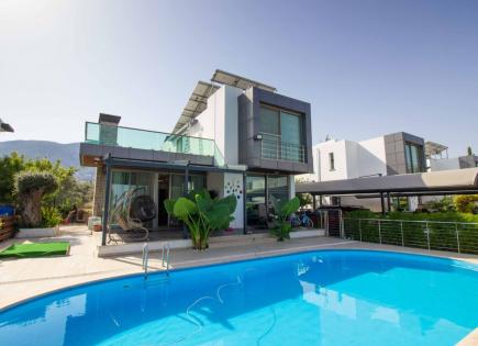 Villa for 684 616 euro in Kyrenia, Cyprus