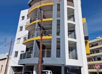 Flat for 1 100 euro per month in Larnaca, Cyprus