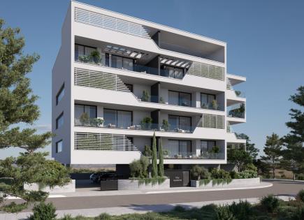 Flat for 670 000 euro in Germasogeia, Cyprus