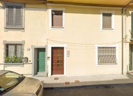 Appartement pour 220 000 Euro à Viareggio, Italie