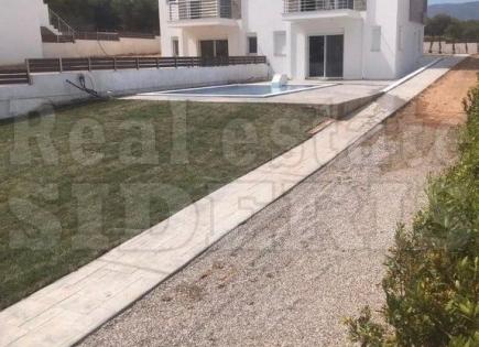 Villa for 450 000 euro in Loutraki, Greece