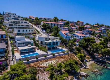 Villa for 1 300 000 euro on Ciovo, Croatia