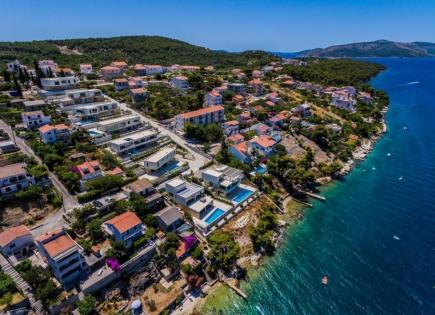 Villa for 1 300 000 euro on Ciovo, Croatia