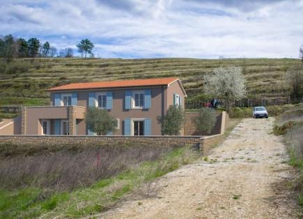 Villa pour 670 000 Euro à Buje, Croatie