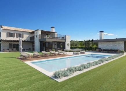 Villa for 1 400 000 euro in Porec, Croatia