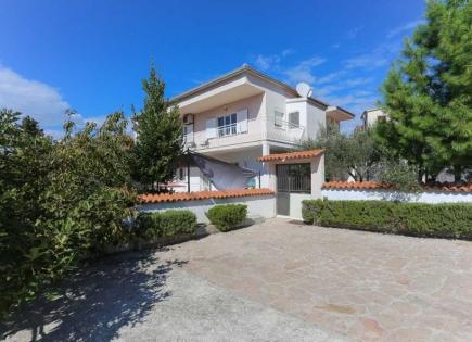 Villa para 1 100 000 euro en Ciovo, Croacia