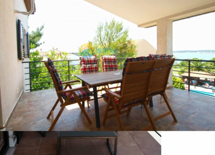 Hotel, albergo per 1 150 000 euro a Medulin, Croazia