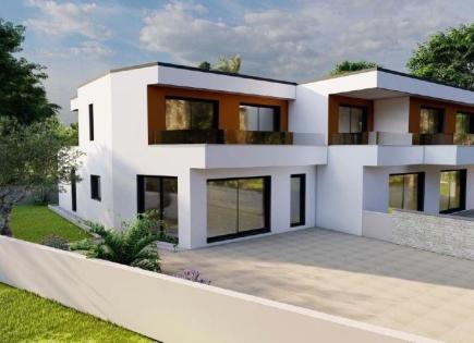 Villa per 557 000 euro a Buje, Croazia