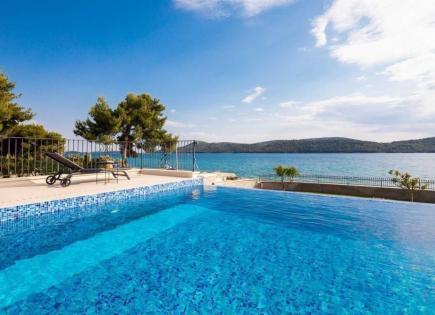 Villa per 4 900 000 euro in Croazia