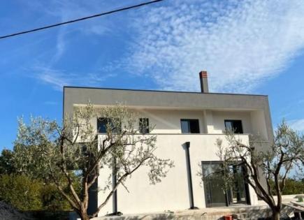 Villa for 571 500 euro in Croatia