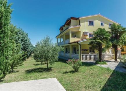 Hotel für 2 080 000 euro in Poreč, Kroatien