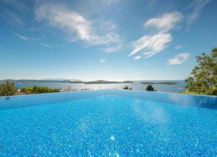 Villa for 5 000 000 euro on Hvar, Croatia