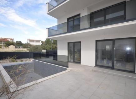 Villa per 600 000 euro a Rogosnizza, Croazia