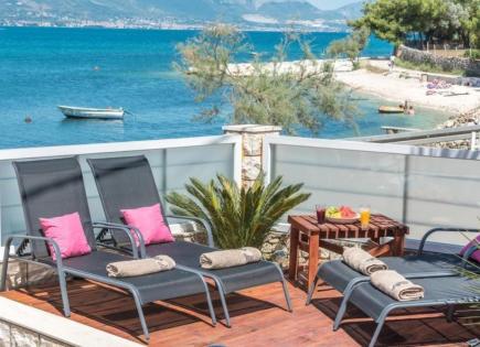 Villa for 1 270 000 euro in Trogir, Croatia