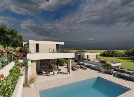 Villa for 1 200 000 euro in Brtonigla, Croatia