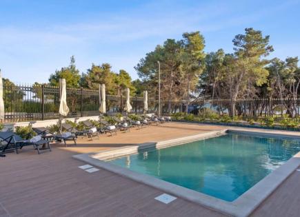 Villa for 3 150 000 euro in Vodice, Croatia