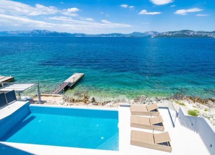 Villa for 2 075 000 euro in Croatia