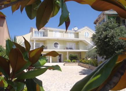 Hôtel pour 1 850 000 Euro à Zadar, Croatie