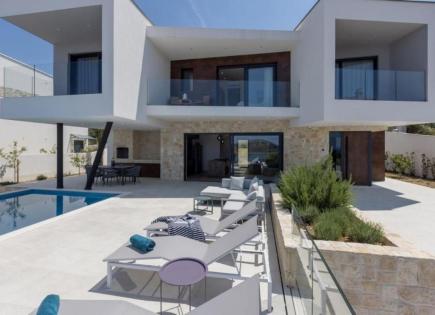 Villa pour 1 550 000 Euro à Rogoznica, Croatie