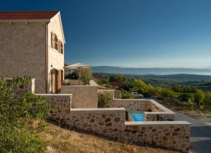 Villa per 800 000 euro a Hvar, Croazia