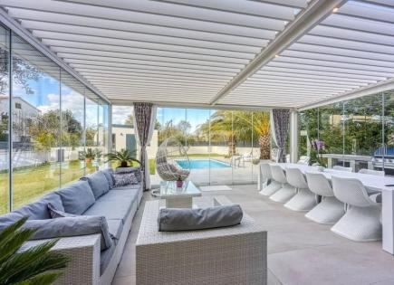 Villa for 2 350 000 euro in Rovinj, Croatia