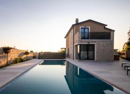 Villa for 575 000 euro in Brtonigla, Croatia