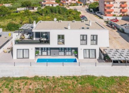 Villa pour 721 000 Euro à Pula, Croatie