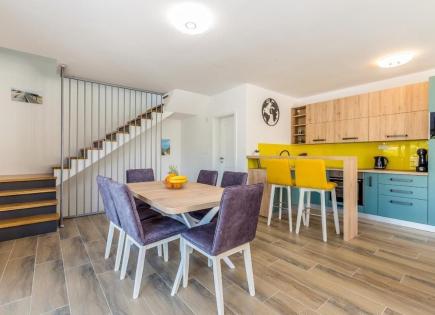Villa for 530 000 euro in Malinska-Dubasnica, Croatia