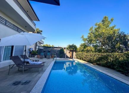 Villa for 1 050 000 euro in Croatia