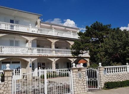 Hotel para 578 000 euro en Novi Vinodolski, Croacia