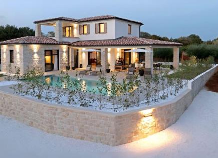 Villa per 1 168 000 euro a Parenzo, Croazia