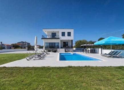Villa para 1 560 000 euro en Pula, Croacia