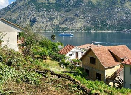 Terreno para 450 000 euro en Kotor, Montenegro