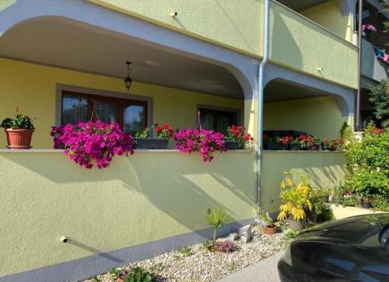 Hôtel pour 934 000 Euro à Poreč, Croatie
